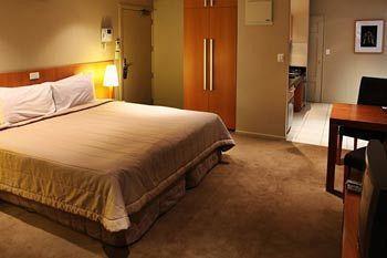 The Poplars Apartment Hotel ไครสต์เชิร์ช ภายนอก รูปภาพ